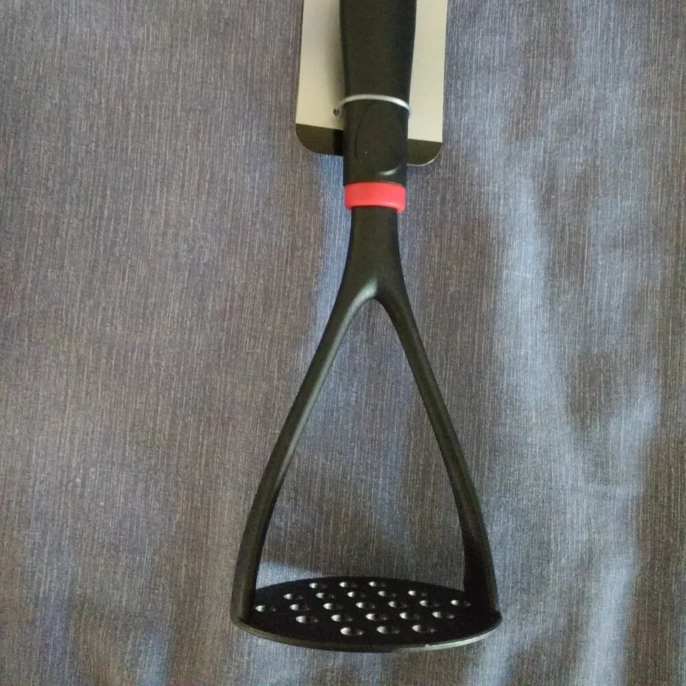Kitchen tools: Whisk, Mash potato, Sieves x 2, Slotted Spoon x 2 New x 6